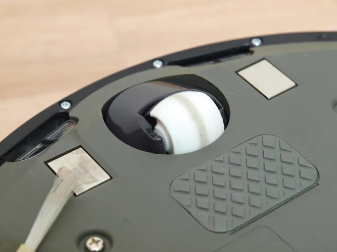 iRobot Roomba 560 első kerék