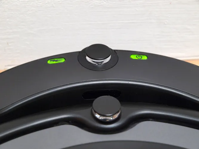 iRobot Roomba dokkoló töltés közben